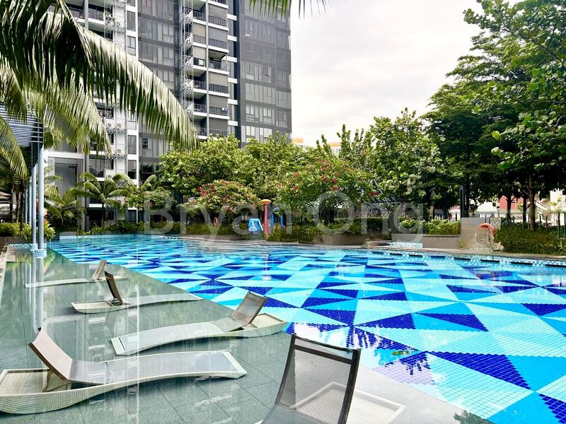 3 Bed Condo for Sale in  Gem Residences - Image 7